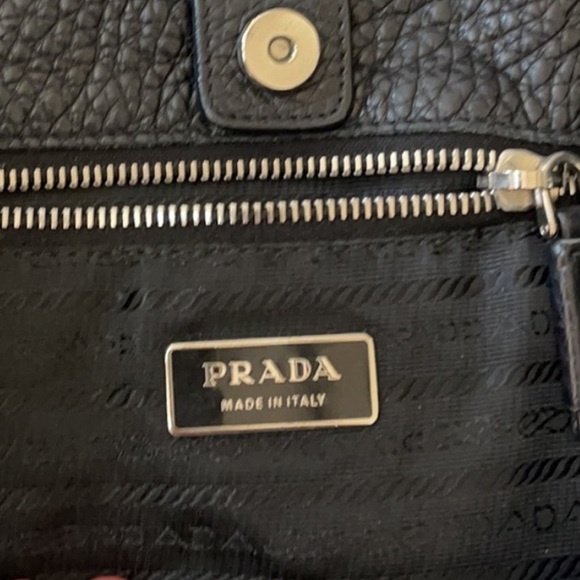 COPY - Authentic Prada Vintage Leather Shoulder Bag - Picture 12 of 13